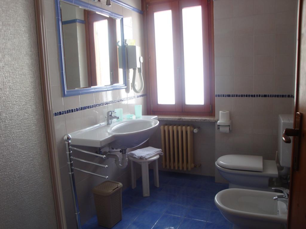 Hotel Alpe Fleurie Champoluc Luaran gambar