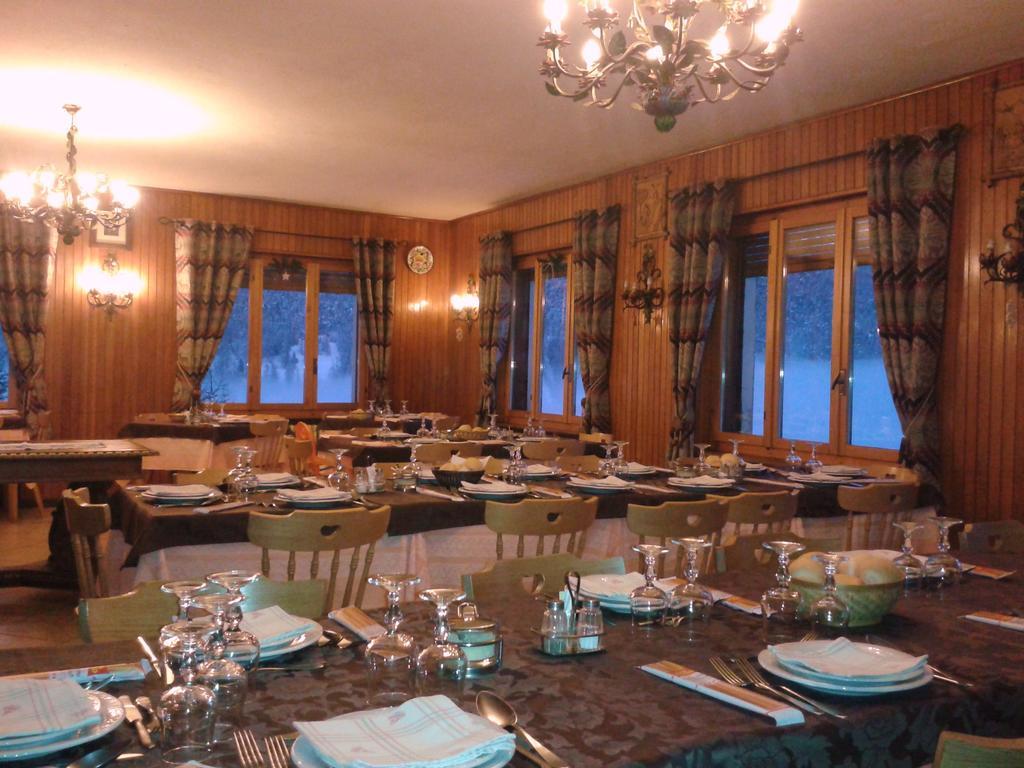 Hotel Alpe Fleurie Champoluc Luaran gambar